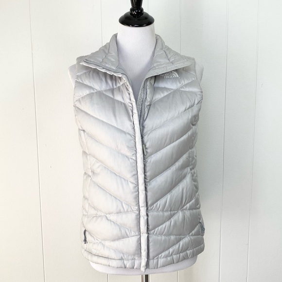 The North Face Jackets & Blazers - North Face Light Gray Silver 550 Fill Zip Goose Down Puffer Vest Women’s Small